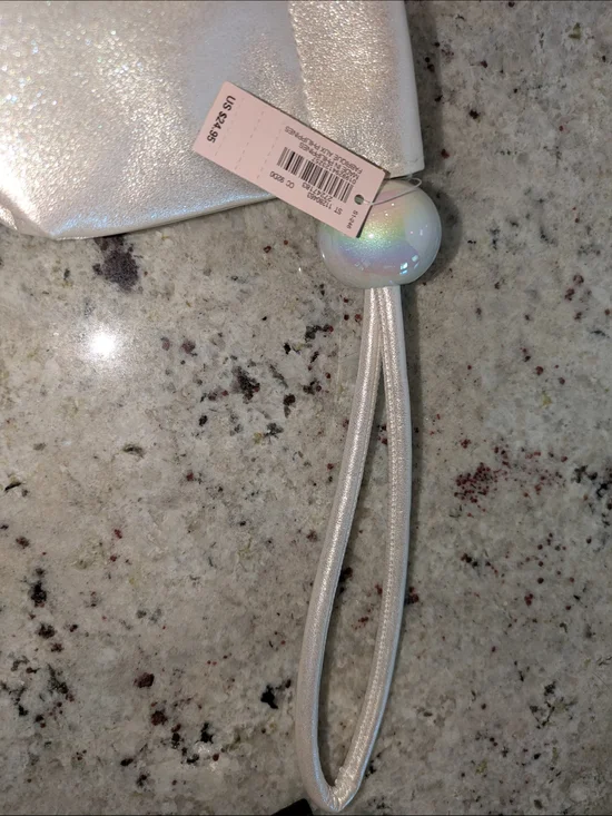 NWT Victoria’s Secret Metallic Champagne Cosmetic Bag Drawstring Pouch Travel - Picture 6 of 10